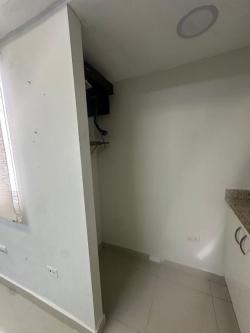 Local para oficina de 37 m2 en Gazcue 4to. Nivel con ascensor en Los Minas - Imagen 5