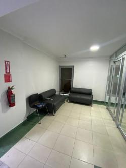 Local para oficina de 37 m2 en Gazcue 4to. Nivel con ascensor en Los Minas - Imagen 8