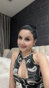 Local petite Malay in Singapore - Image 2