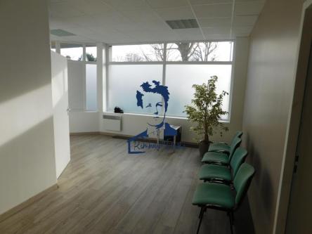 Local professionnel - bureaux à Charleville-Mézières - Photo 1