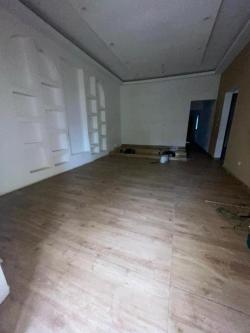 Location Appart de 4 Pièces à la Riviera Bonoumin Rond-point ADO à Abidjan - Photo 4