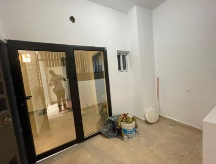 Location d'un Grand Studio à la Riviera Bonoumin Rond-point ADO à Abidjan - Photo 1