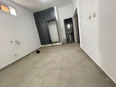 Location d'un Grand Studio à la Riviera Bonoumin Rond-point ADO à Abidjan - Photo 5