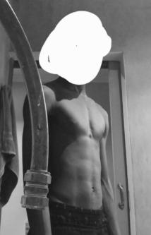 Looking For a clean and descreet bottom from rustenburg, no fem. in Rustenburg - Image 1