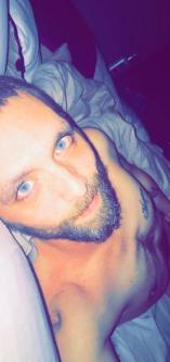 Looking for my first trans experience! in Evansville - Image 1