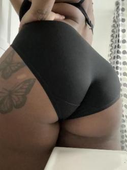 Lusty Slut Yaearns for Your Hard Cock in Msy Wet Slit!s in Cradock - Image 1