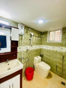 Luxurious 2 Bedroom Rent in Bashundhara R/A in Dhaka - Image 4