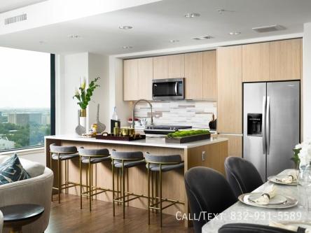 Luxury High-Rise Living | 4 Weeks Free! in Houston - Image 1