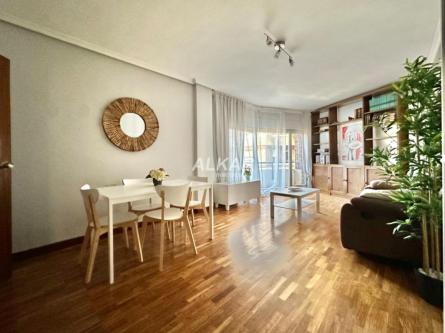 ¡MAGNIFICO CHALET INDEPENDIENTE CON CALIDADES ESPECTACULARES … en Tudela - Imagen 1