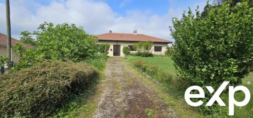 MAISON 7 PIECES 157M2 à Bourg-en-Bresse - Photo 1