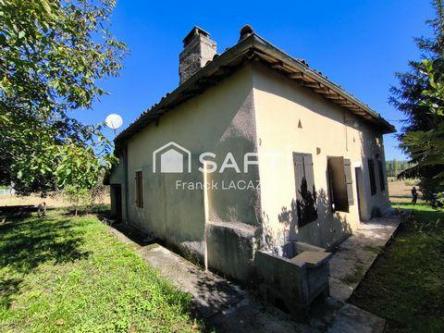 MAISON A RENOVER AVEC GRAND TERRAIN à Mont-de-Marsan - Photo 1