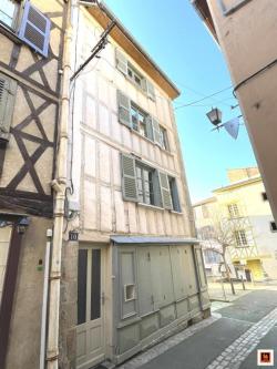 MAISON à Cournon-d'Auvergne - Photo 1