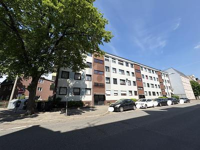 MODERNISIERT, ZENTRAL MIT SÜDBALKON in Neumünster - Bild 1