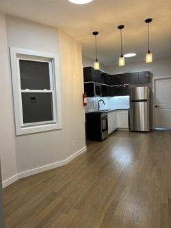 Magazine St Apt R, Newark, Home For Rent in Newark - Image 1