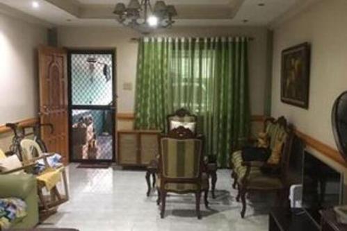 Maharlika, Quezon, Townhouse For Rent in Tatalon - Image 1