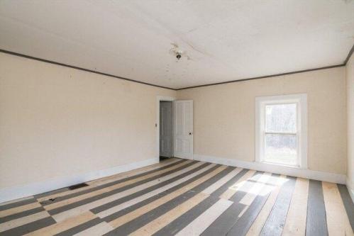 Main Rd, Gill, Home For Sale in Springfield - Image 1
