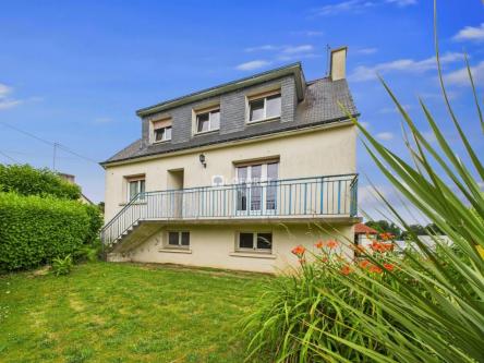 Maison plus hangar à Quimper - Photo 1