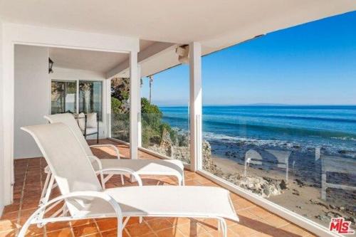 Malibu Rd, Malibu, Home For Rent in Santa Monica - Image 1