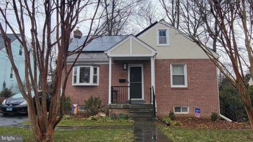 Mansfield Rd, Silver Spring, Home For Rent in Silver Spring - Image 1