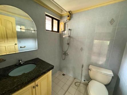 Matandang Balara, Quezon, House For Rent in Pansol - Image 1