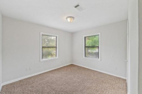 Miami Rd, Pasadena, Home For Rent in Pasadena - Image 1