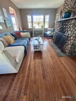 - Middlesex Ave, Chester, Home For Rent in New Haven - Image 1