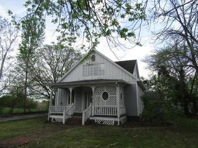 Mill St in Saint Charles - Image 1