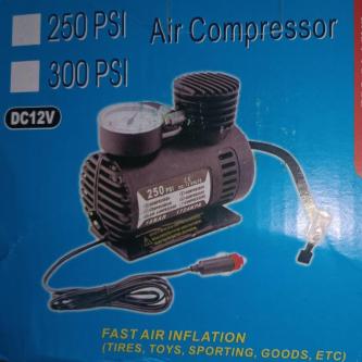 Mini air compressor 12v .R300 in Port Elizabeth - Image 1