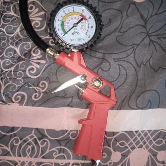Mini air compressor 12v .R300 in Port Elizabeth - Image 3