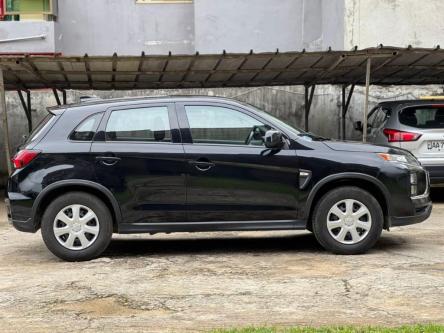 Mitsubishi RVR année 2022 à Abidjan - Photo 3