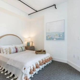 Modern Luxury Apartment For Rent in Santa Monica - Image 10