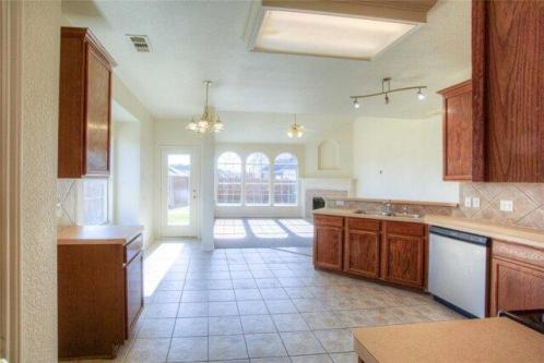 Mohawk Ct, The Colony, Home For Rent in Frisco - Image 1