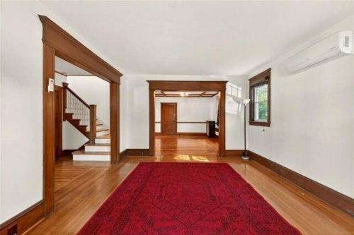 Mount Hope Ave, Providence, Home For Rent in Providence - Image 1