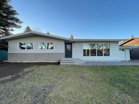 Move In Ready! in Calgary - Image 1