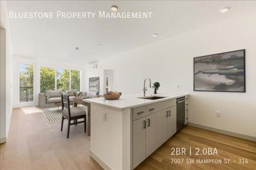 Move In & Save Big — SIX weeks free rent! in Tigard - Image 1