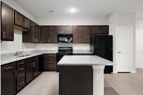 Move In This Month & Receive 3 MONTHS FREE! in New Braunfels - Image 8