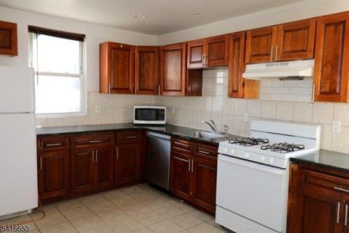 Mulberry St Apt,newark, Home For Rent in Newark - Image 1