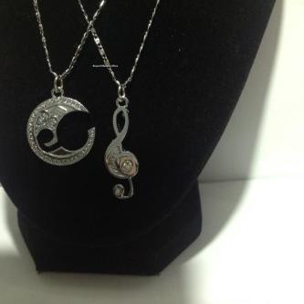 Music Note Silver Couple Necklaces in Kikuyu - Image 2