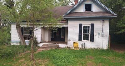 N Frazier St in Longview - Image 1