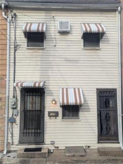 N Peach St, Allentown, Home For Rent in Allentown - Image 1