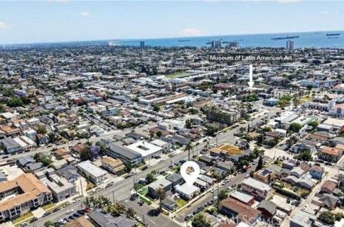 N Washington Pl, Long Beach, Home For Rent in Long Beach - Image 1