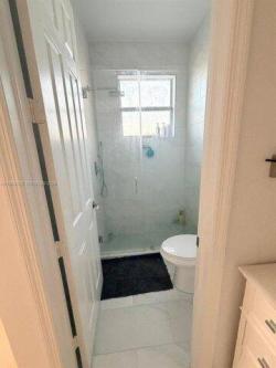 Ne Nd Ter, Homestead, Condo For Rent in Homestead - Image 1