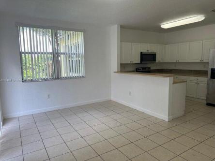 Ne Rd Ave Unit -, Homestead, Home For Rent in Homestead - Image 1