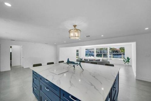 Ne Th Ave, Lighthouse Point, Home For Rent in Pompano Beach - Image 1
