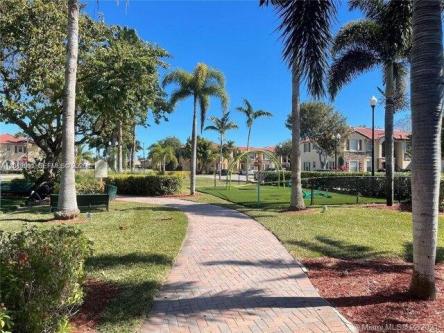 Ne Th Dr Unit -, Homestead, Home For Rent in Homestead - Image 1