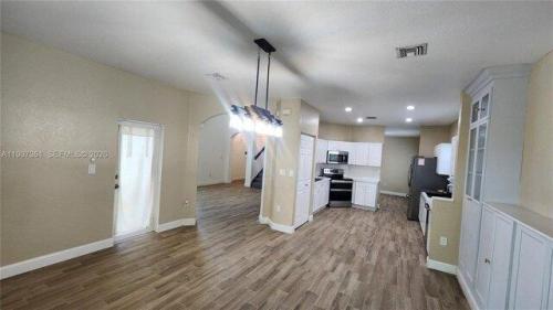 Ne Th Ter, Homestead, Home For Rent in Homestead - Image 1