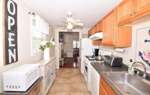 Nebraska St, Long Beach, Home For Rent in Long Beach - Image 1