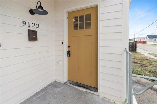 Nelson St, New Orleans, Home For Rent in Metairie - Image 1