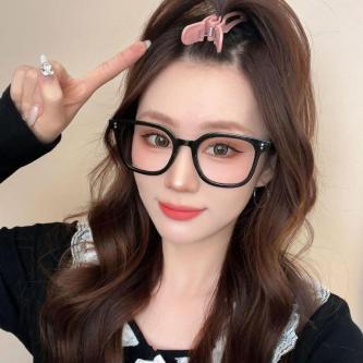 New Plastic Wind Curly Hair Comb Styling Clip Model Root … in Singapore - Image 1