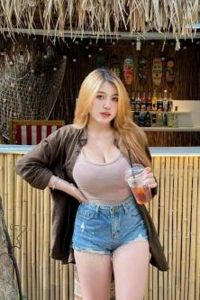 Nia Batam Chaby Adorable In bed in Batam - Image 3